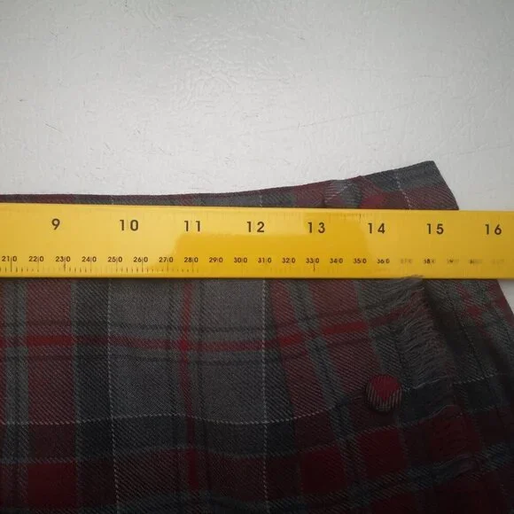 Aljean Canada Ladies Grey & Burgundy Plaid 100% Virgin Wool Vintage Kilt / Skirt - Picture 8 of 10
